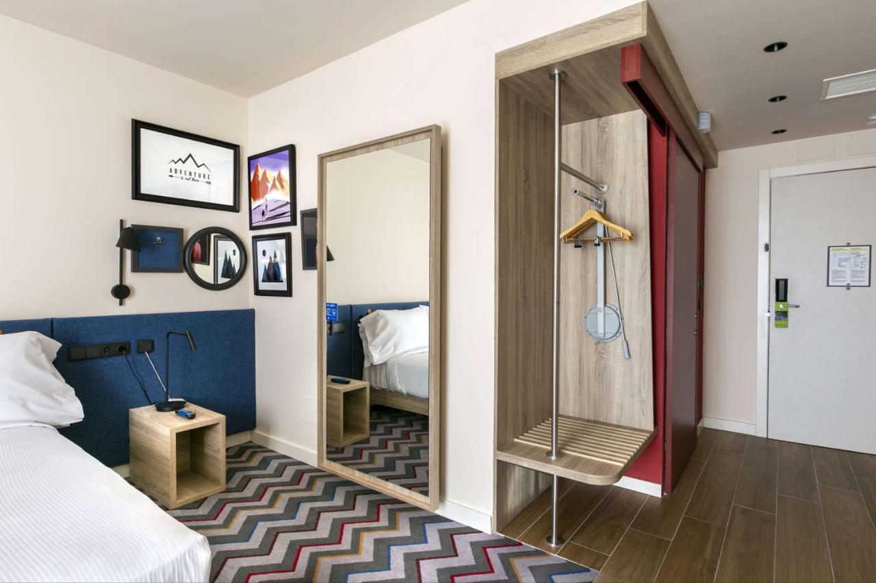 Hampton By Hilton Alcobendas Madrid Buitenkant foto